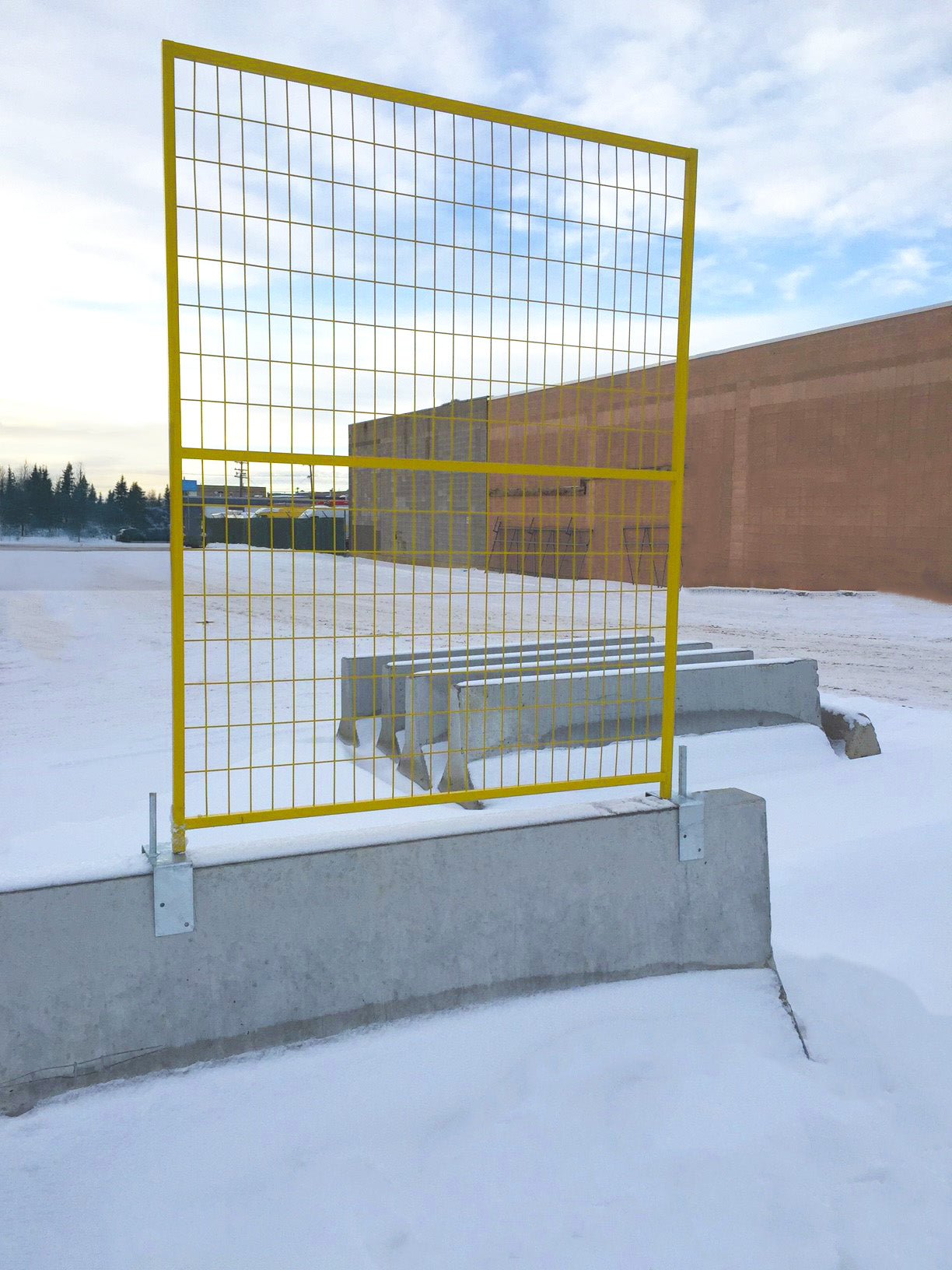 Jersey Barrier Bracket